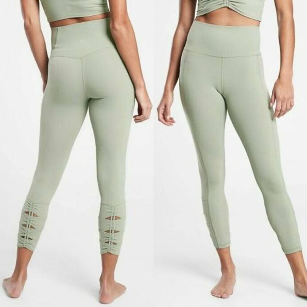 ATHLETA Salutation Stash Pocket II 25" Ruched Legging UPF 50+ Sage Green Small